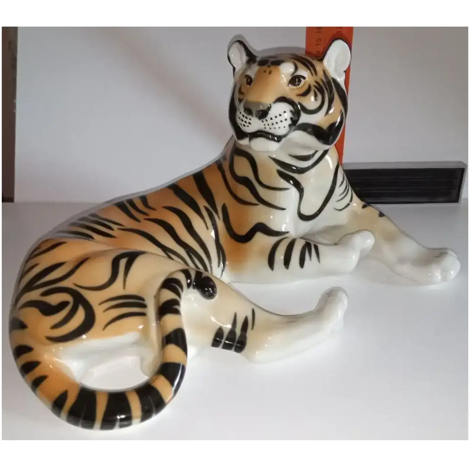 0001_3 Vintage Porcelain Tiger big Figurine Vintage LOMONOSOV Porcelain Tiger Figurine - Image 3