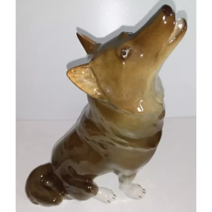 Sitting wolf sculpture (height 30 cm) Lomonosov